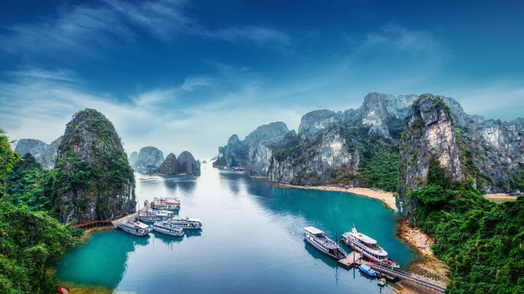 FLC HALONG BAY GOLF  CLUB & LUXURY RESORT